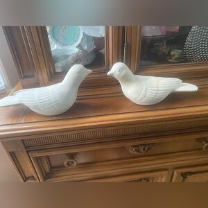 Ceramic Doves / Birds lot of 2